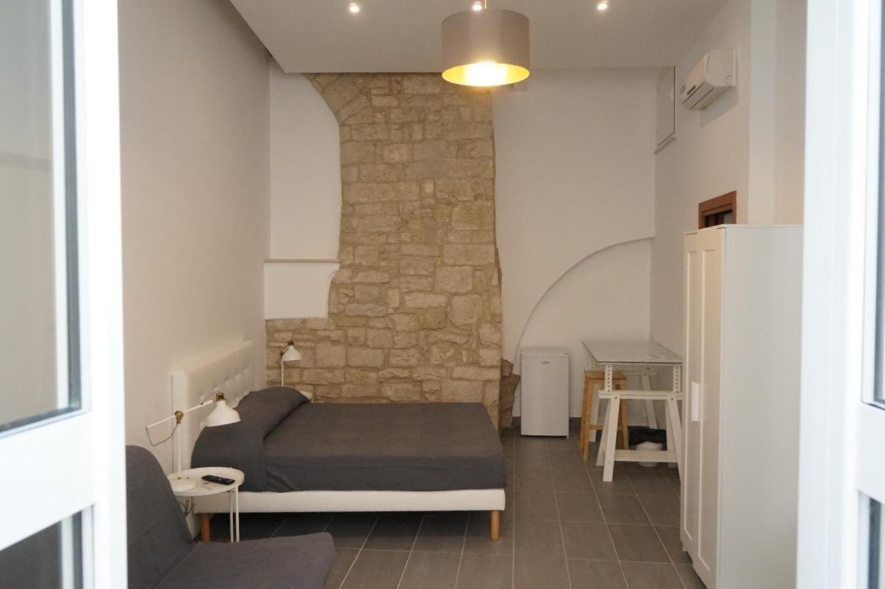 Arco Del Priore Bed & Breakfast Trani Exterior photo